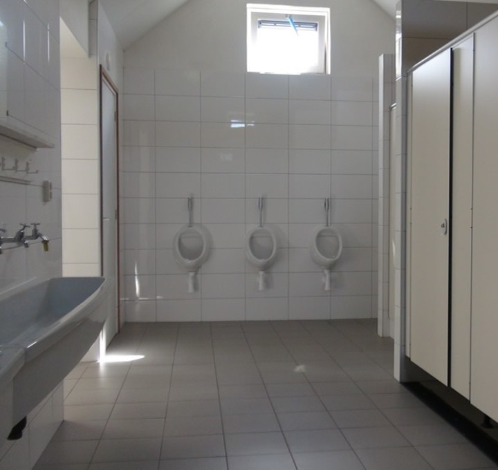 Albatros toilet